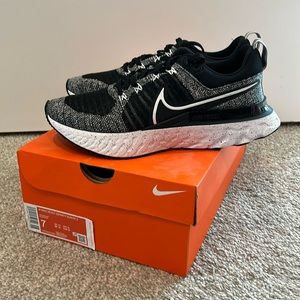 Nike Women’s React Infinity Run FK 2-size 7, brand new, never been worn